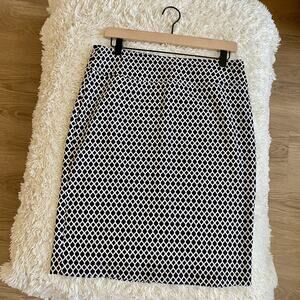 Soho Apparel Ltd Black White Diamond Pattern Pencil Skirt Sz M